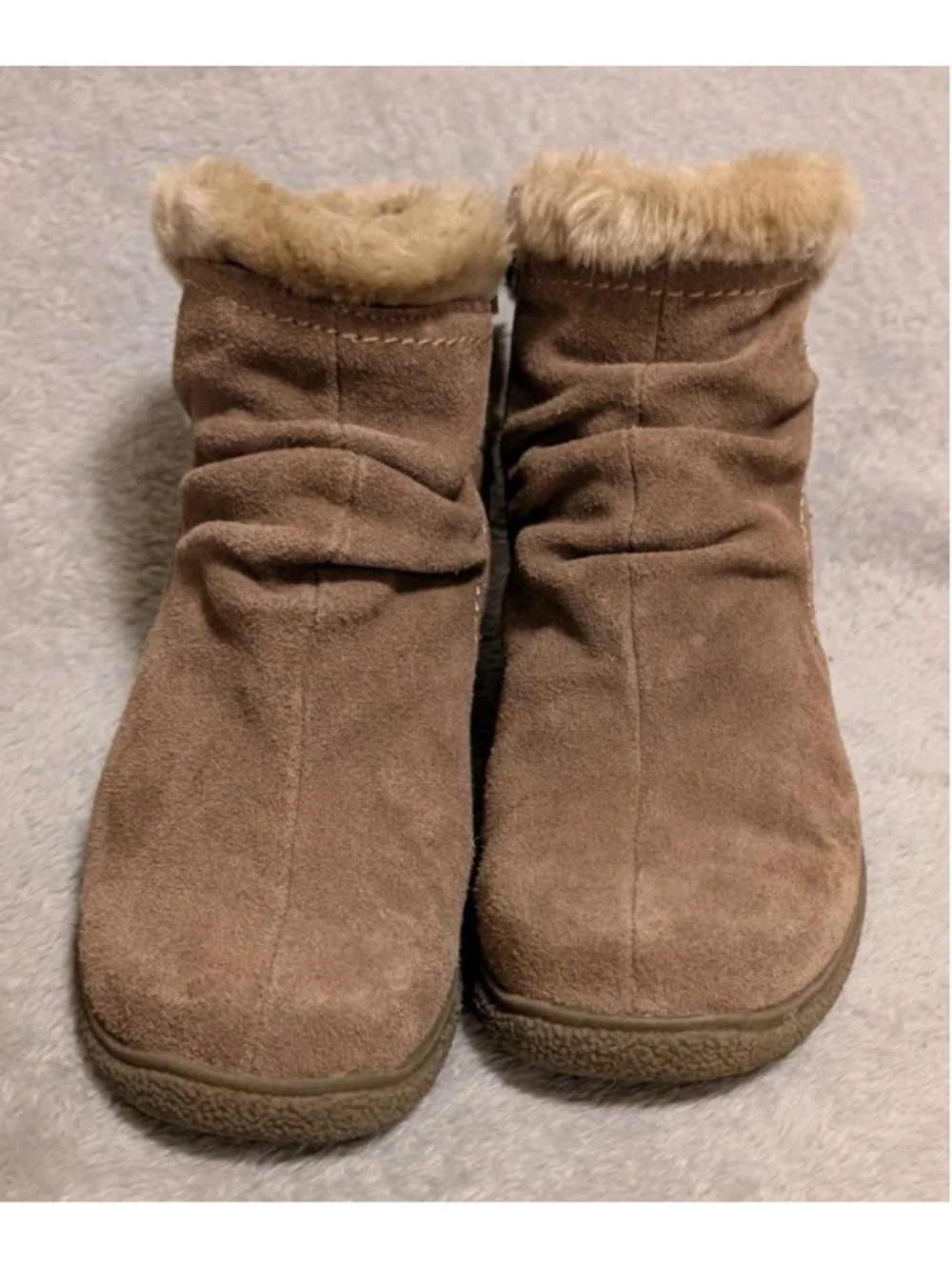 Liz & Co Women's 8.5M Ruched Suede Ankle Booties Tan Faux Fur Side Zip B236